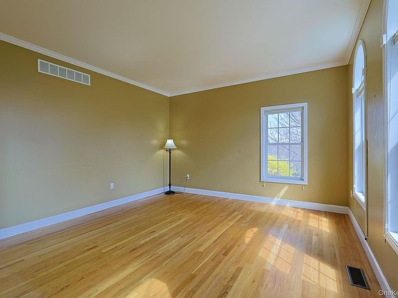 5th image of 99 Country Club Road