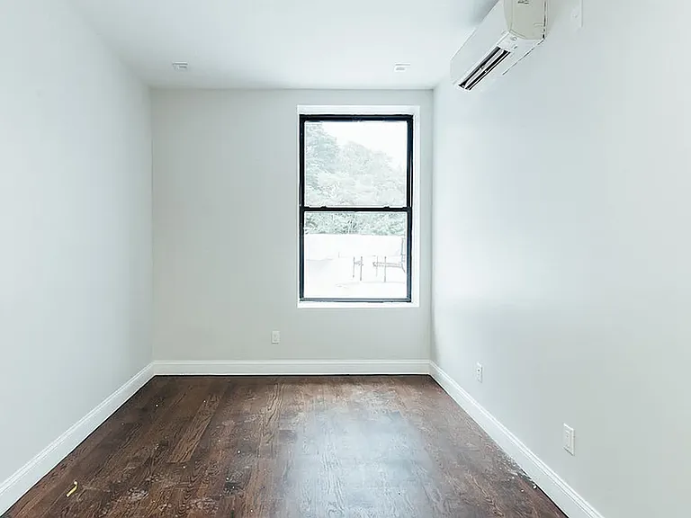 60-79 Myrtle Ave #3Y — Photo 11