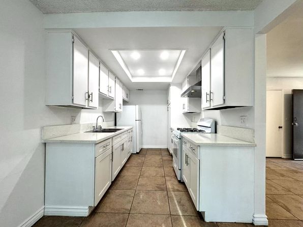 12220 Carnation Ln APT A