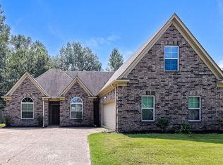 6969 Snowshoe Dr, Bartlett, TN 38002