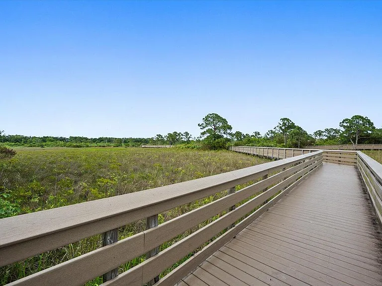 335 E Thatch Palm Cir #104 — Photo 34
