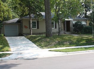 622 3rd St NE, Waseca, MN 56093