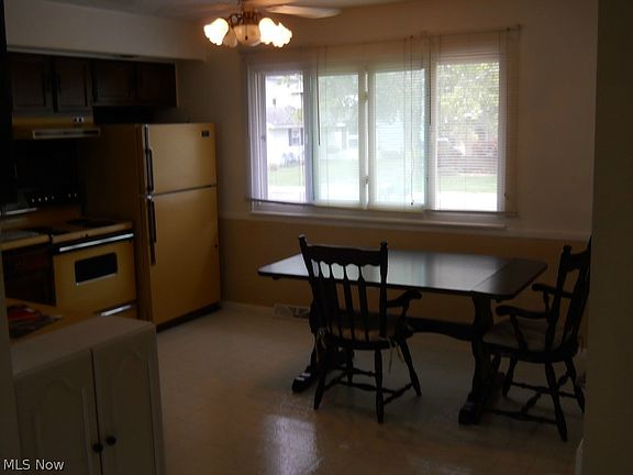 4th image of 10299 Westwood Rd