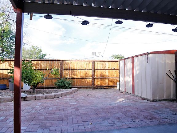 3rd image of 1318 E Peoria Ave