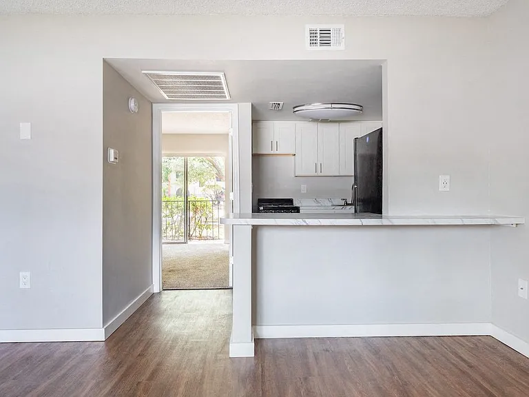 Waterview Crossing Apartments — Photo 40