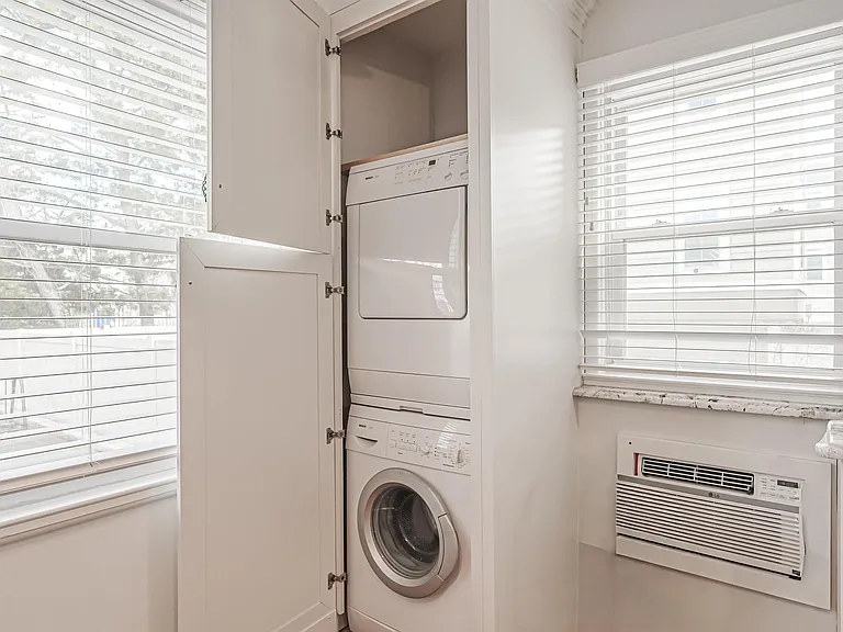 9506 Ventnor Ave #7 — Photo 18