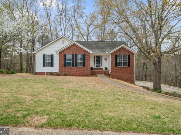 5550 Chestnut Creek Ln, Flowery Branch, GA 30542
