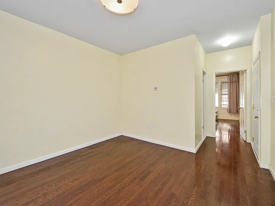 2955 Brighton 7th St #110