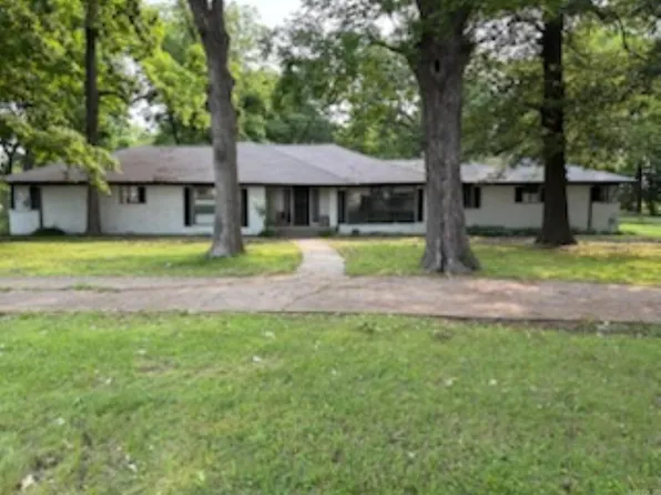 301 Coil St, Steele, MO 63877