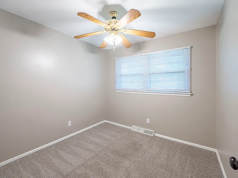 2417 Hobbs Dr — Photo 10