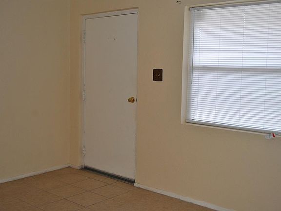 2nd image of 7309 Alameda Ave