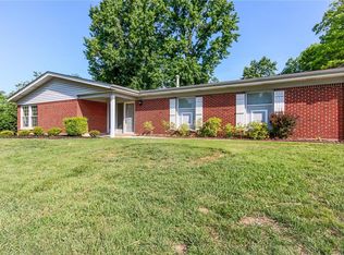 1249 Hobson Dr, Saint Louis, MO 63135