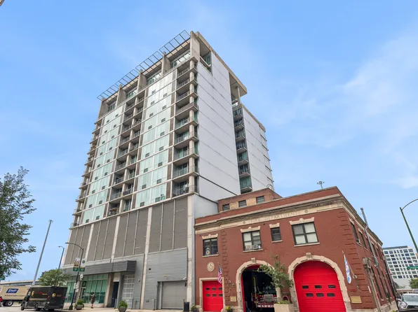700 W Van Buren St, Chicago, IL