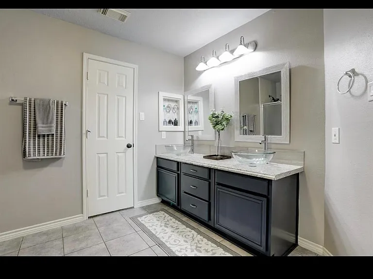 4508 Stonebridge Dr — Photo 11