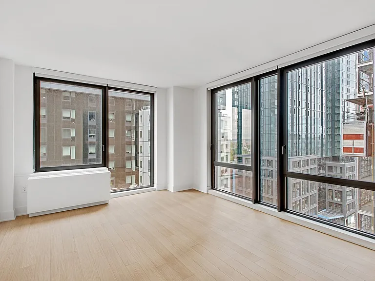 662 Pacific St #17J — Photo 3
