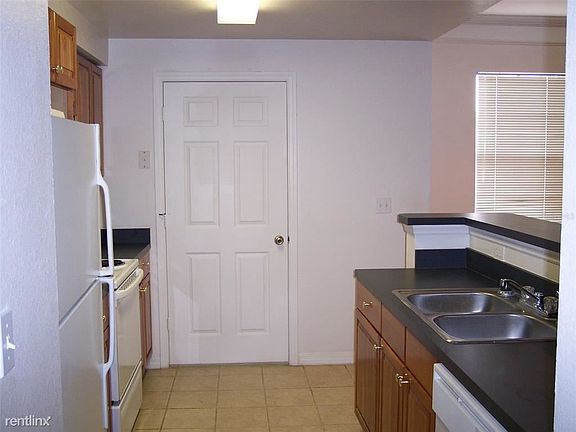 4th image of 6592R Time Square Ave #102