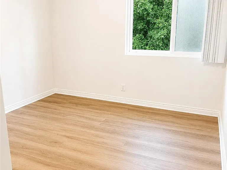 10636 Woodley Ave #43 — Photo 7