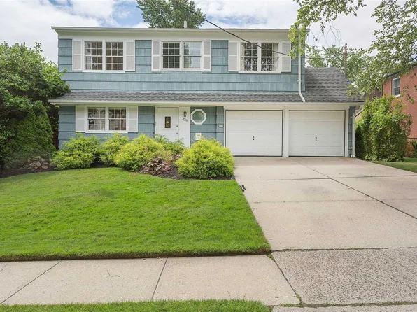 336 Knollwood Avenue image 1 of 20