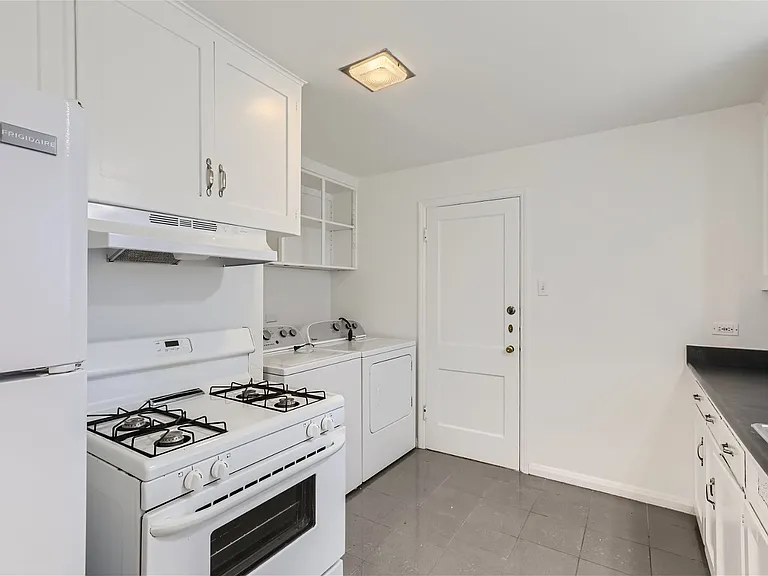 1275 Jasmine St — Photo 12