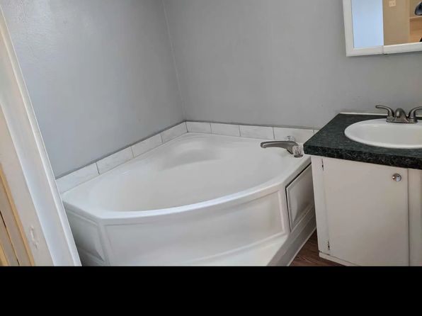 200 W 81st St APT A