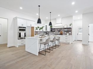 105 Seven Sister Rd, Haverhill, MA 01830