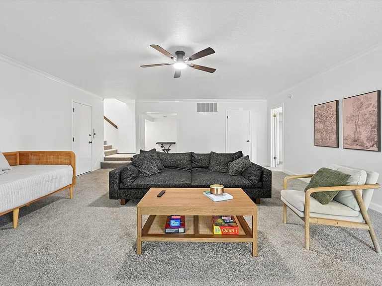 7625 S Richmond Ave E — Photo 52