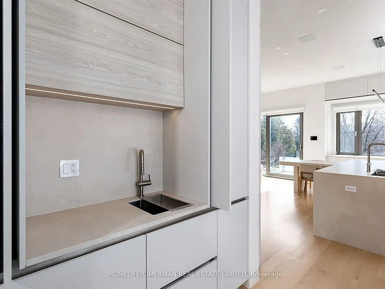 21 Farrell Ave — Photo 18