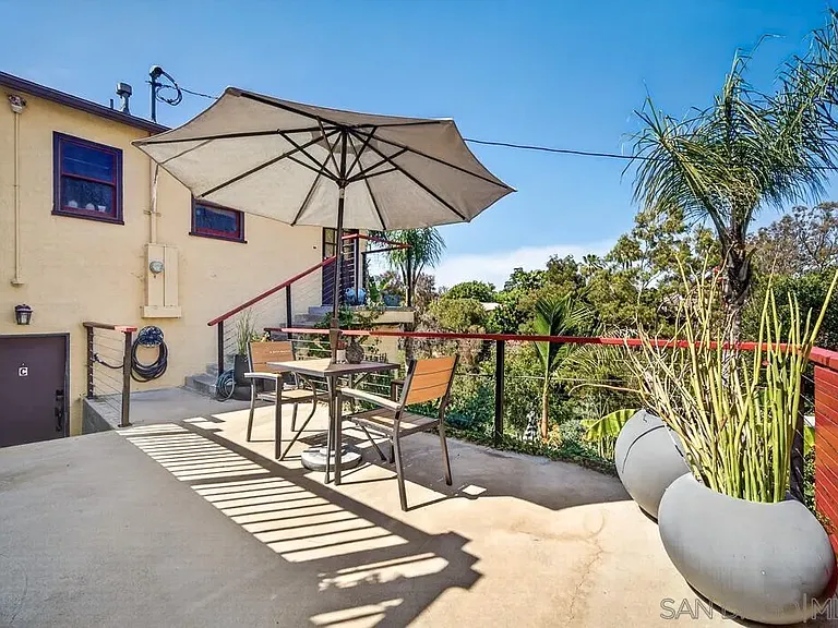 5438 Gilbert Dr #C — Photo 3