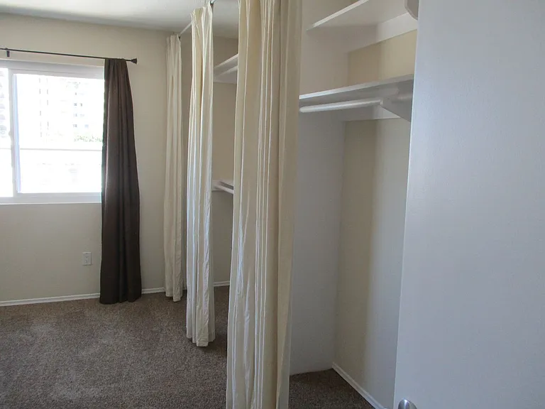 3431 Park Blvd #304 — Photo 6