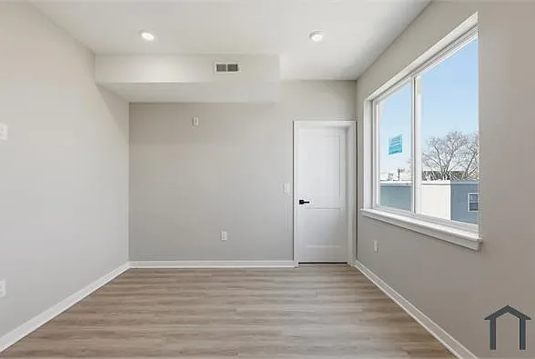 4129 Ogden St #7 — Photo 11