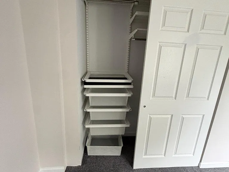 310 Lancaster Sq — Photo 11
