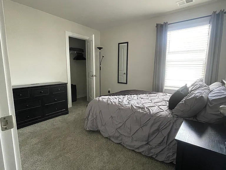 4256 Skyridge Dr — Photo 4
