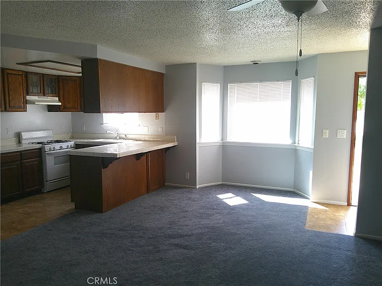 5237 Bushnell Ave — Photo 9
