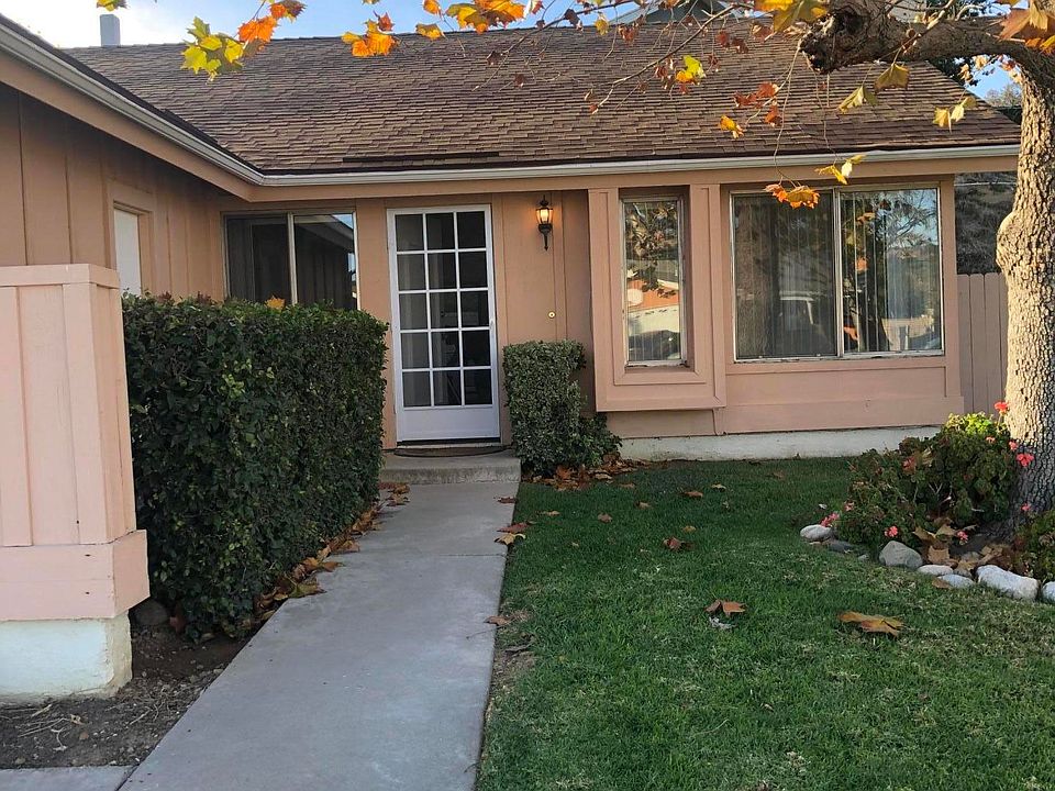 1st image of 27763 Laurel Creek Cir