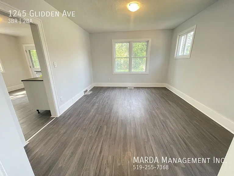 1245 Glidden Ave — Photo 3