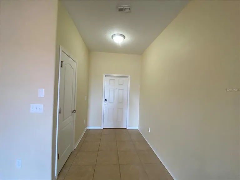 11903 Greengate Dr — Photo 6