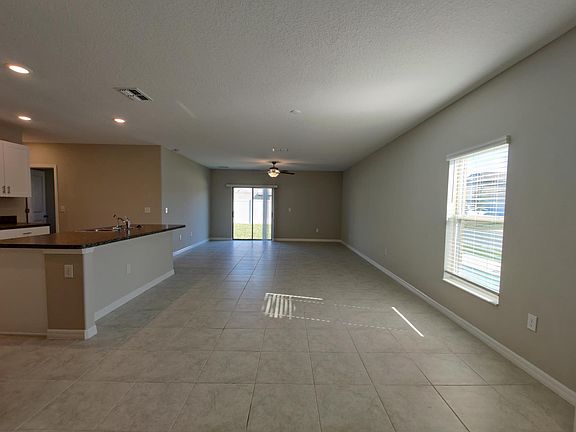 4th image of 7111 Samuel Ivy Dr