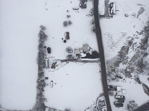 4th image of 17 Green Barn Road