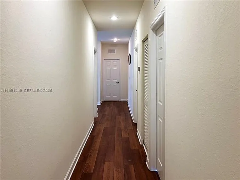 422 SE 34th Ter #0 — Photo 33