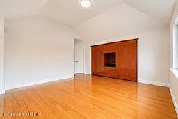 18 Lucy Loop — Photo 24