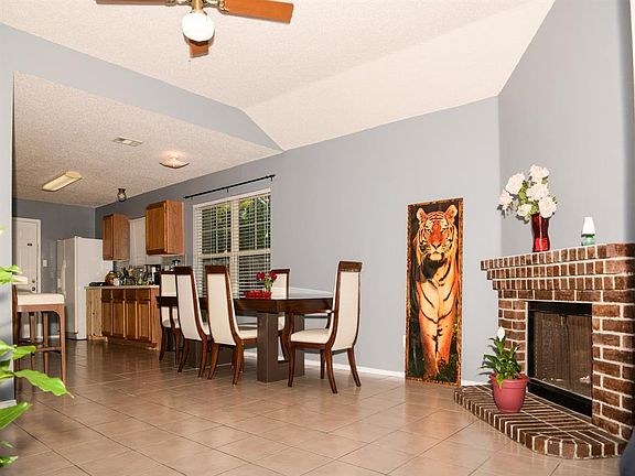 3rd image of 2909 Playa Vista Dr