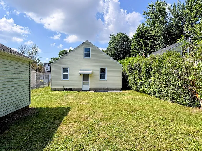601 Melrose Pl NE — Photo 13
