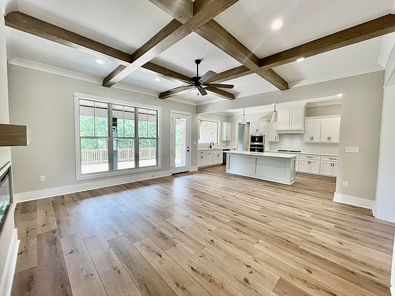 4th image of 3 Pinehill Ct