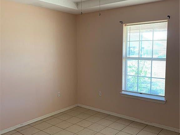 5th image of 209 Cleveland Ave
