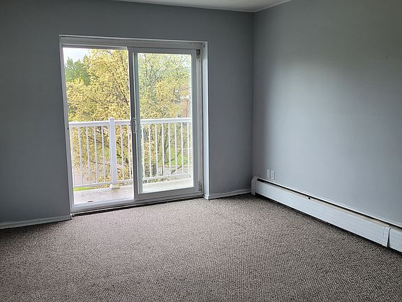 5th image of 16 Austin Dr #14