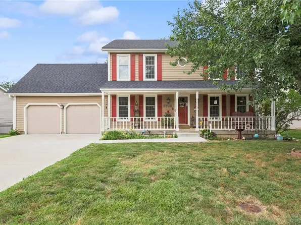 3702 NE Stanton St, Lees Summit, MO 64064