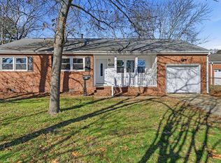 18 Fort Worth St, Hampton, VA 23669