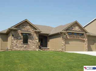16308 Hartman Ave, Omaha, NE 68116