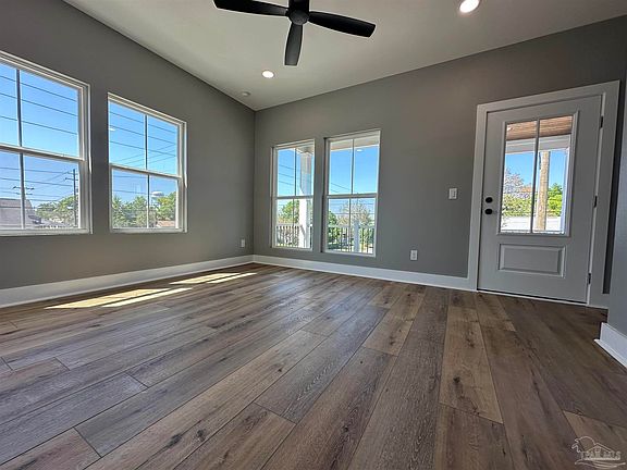 4th image of 1100 Dr Martin Luther King Jr Dr