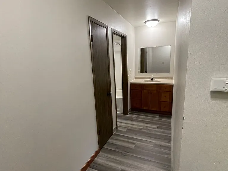 400 Browns Ct — Photo 57